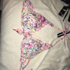 Victoria’s Secret bikini top